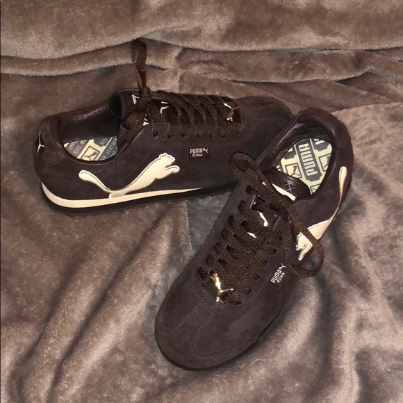 school tennis shoes
